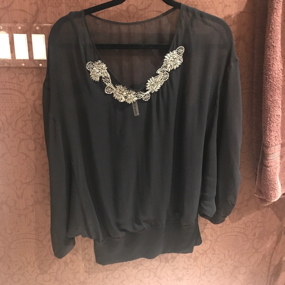 Robbi and Nikki blouse