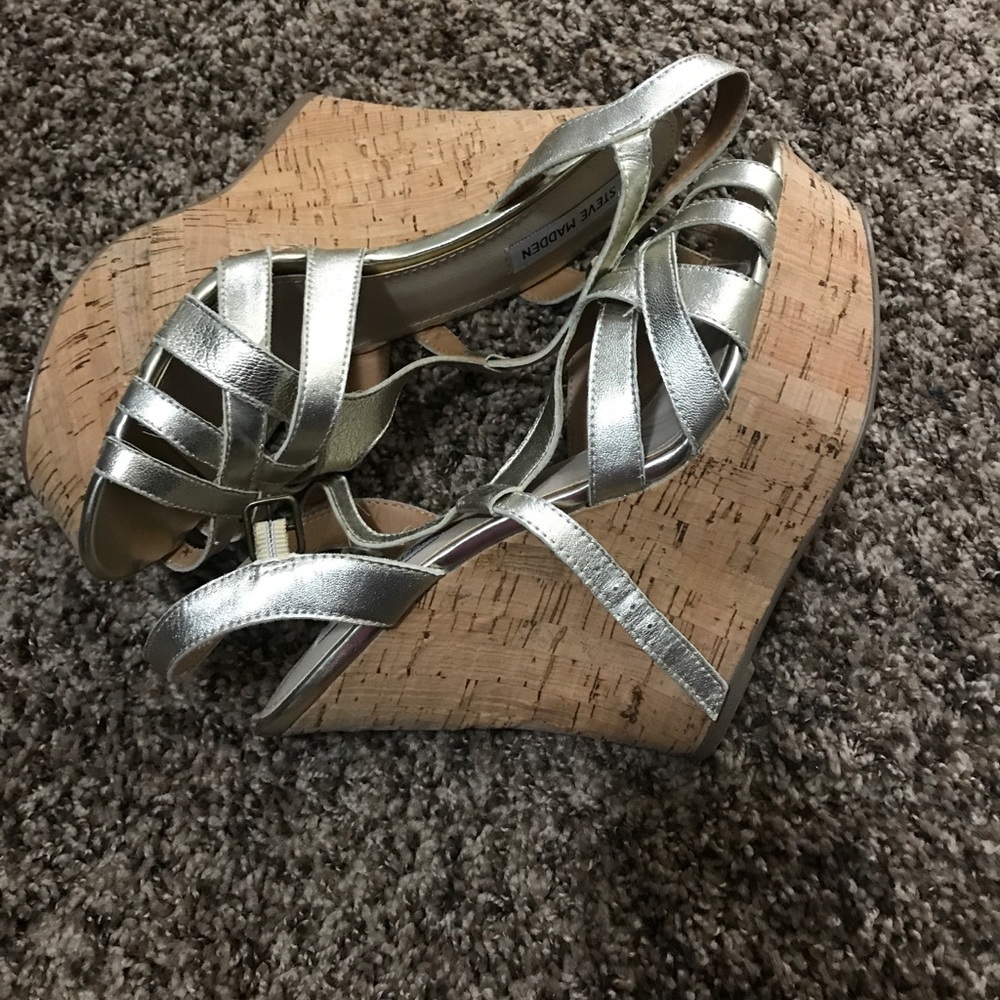 STEVE MADDEN WEDGE