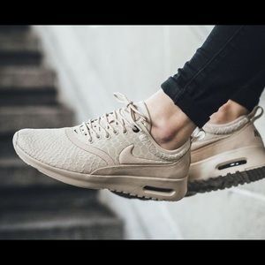 NIKE AIR MAX THEA ULTRA