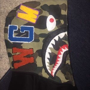 Bathing Ape Sweater size medium