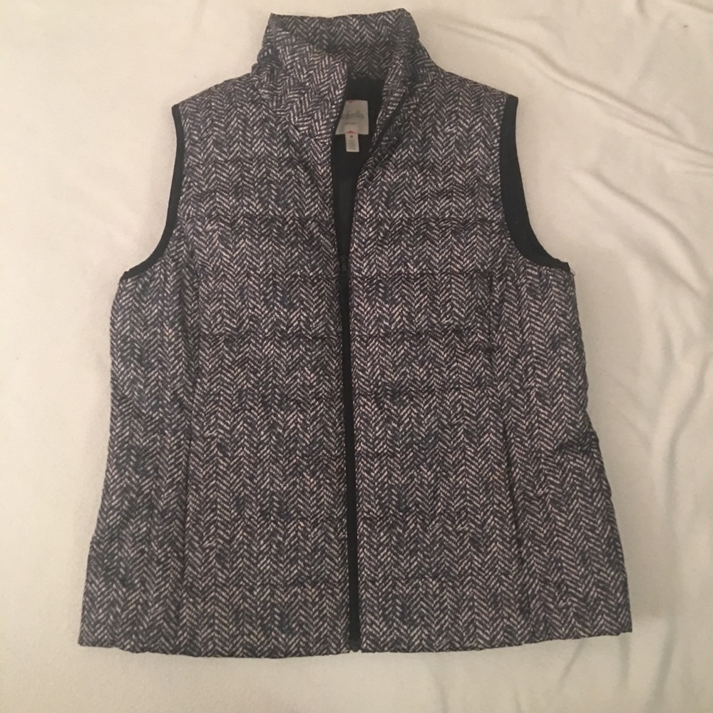 Printed puffer vest