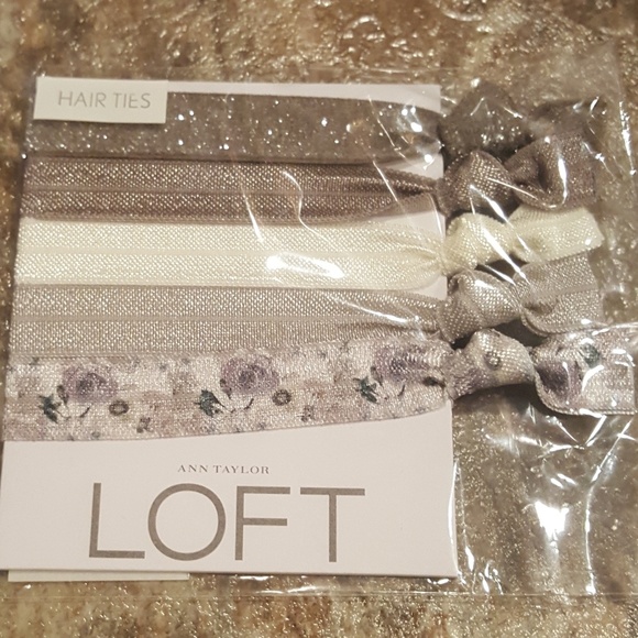 LOFT Accessories - The "flower" hair ties from Loft