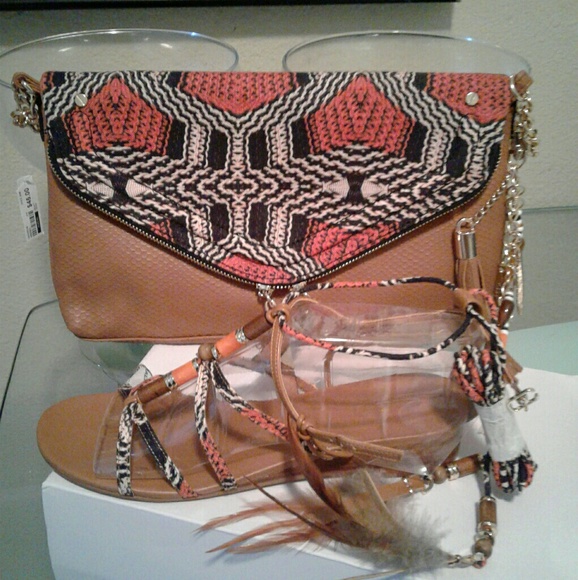 Aldo Handbags - 😊😗ALDO Sandals/ Handbag/Clutch😗😊