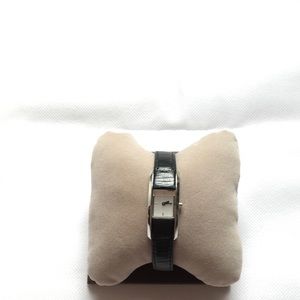 DKNY WOMEN’S BLACK LEATHER WATCH