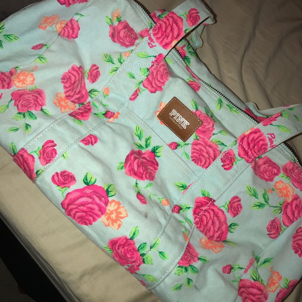VS PINK duffle