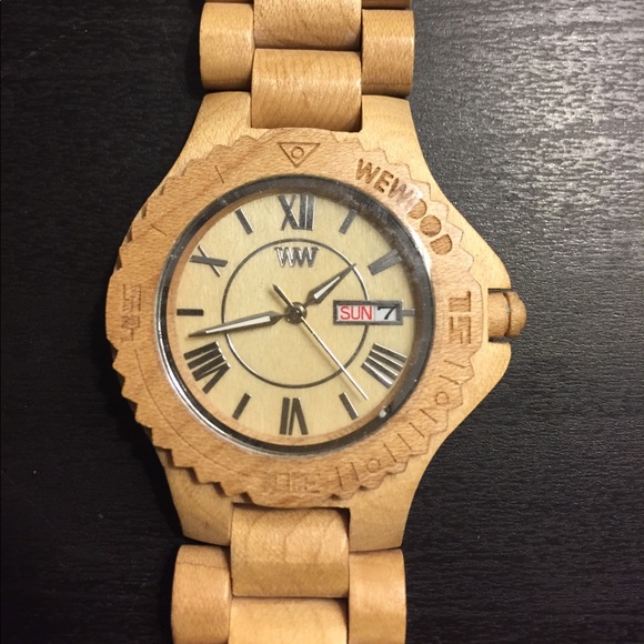 Watch made of natural wood!