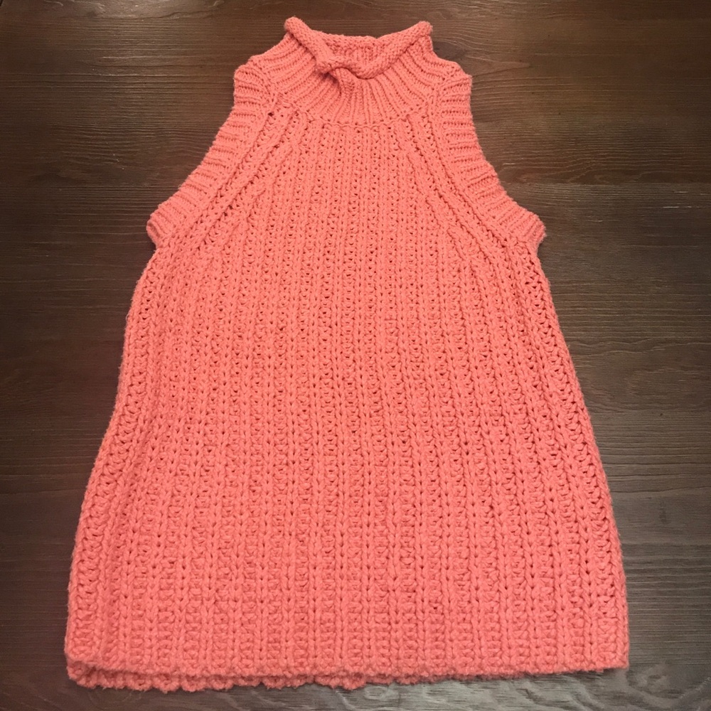 Anthropologist Moth Sweater in Coral - Picture 2 of 4