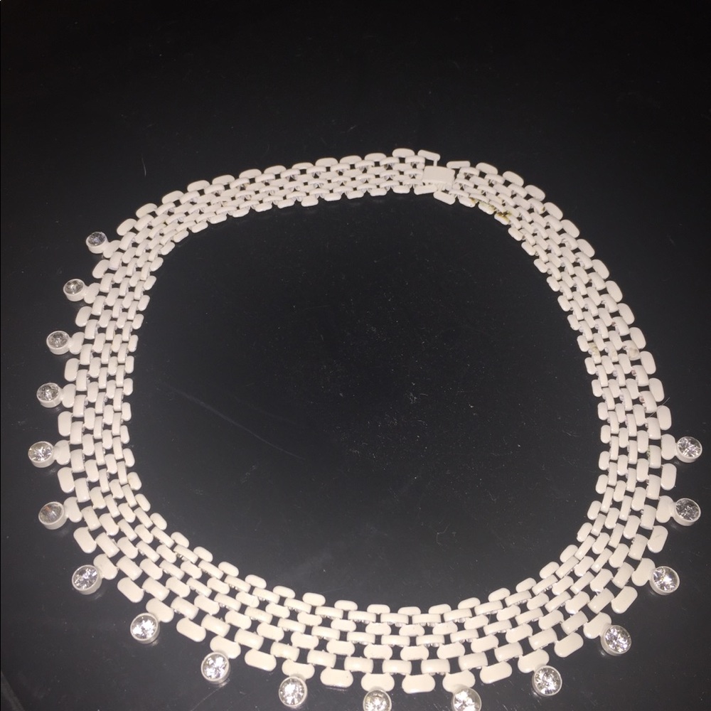 White necklace