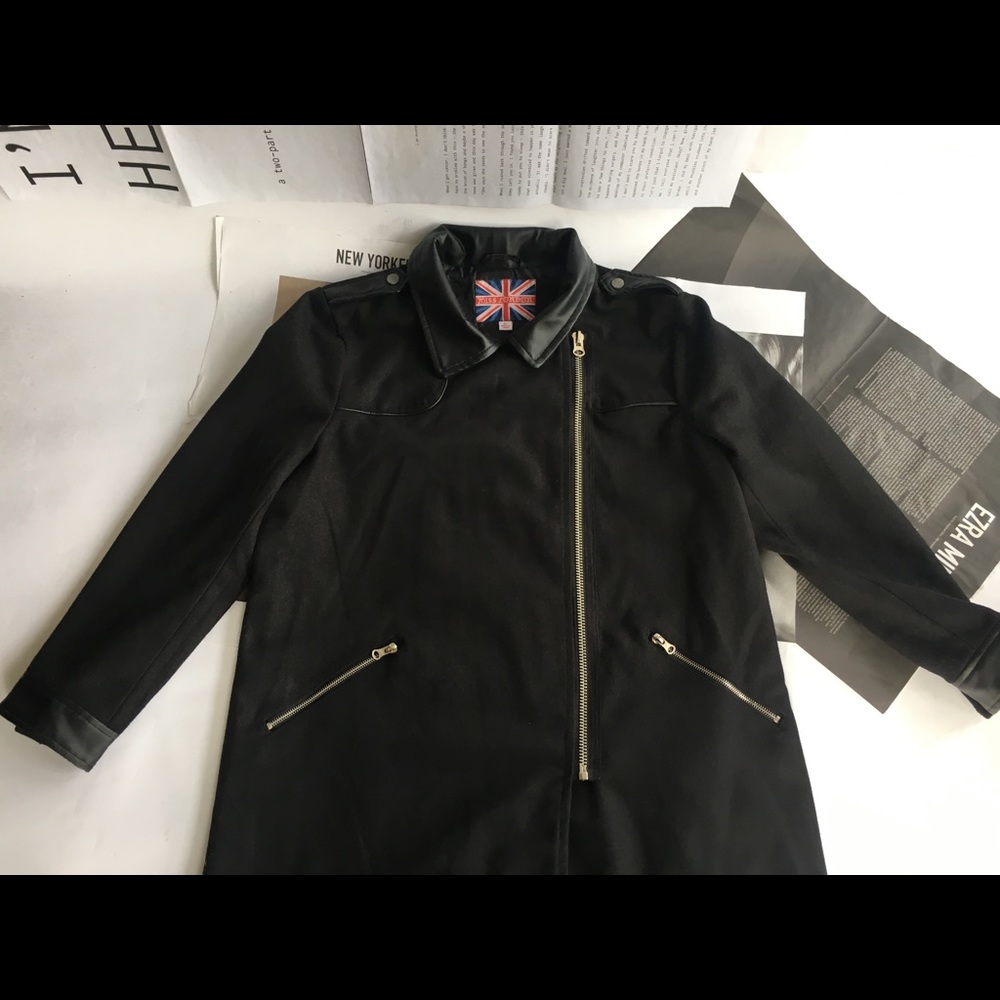 Coat - Picture 2 of 4