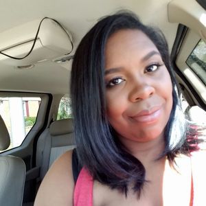 Meet your Posher, Ayesha