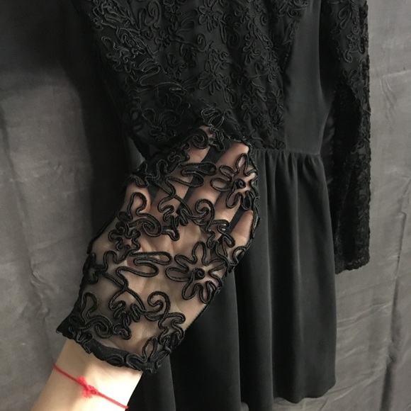 Dolce Vita Florence Flower Dress - Picture 3 of 3