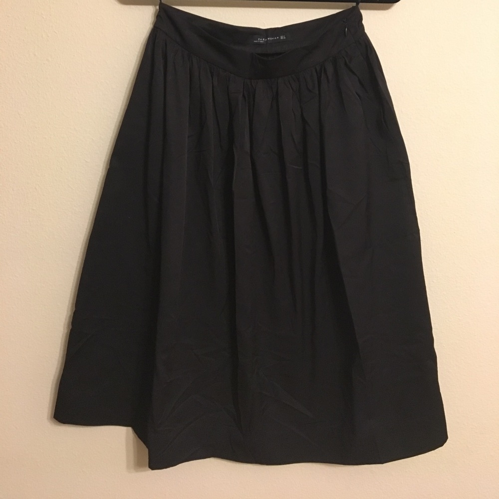 Zara full skirt with pockets