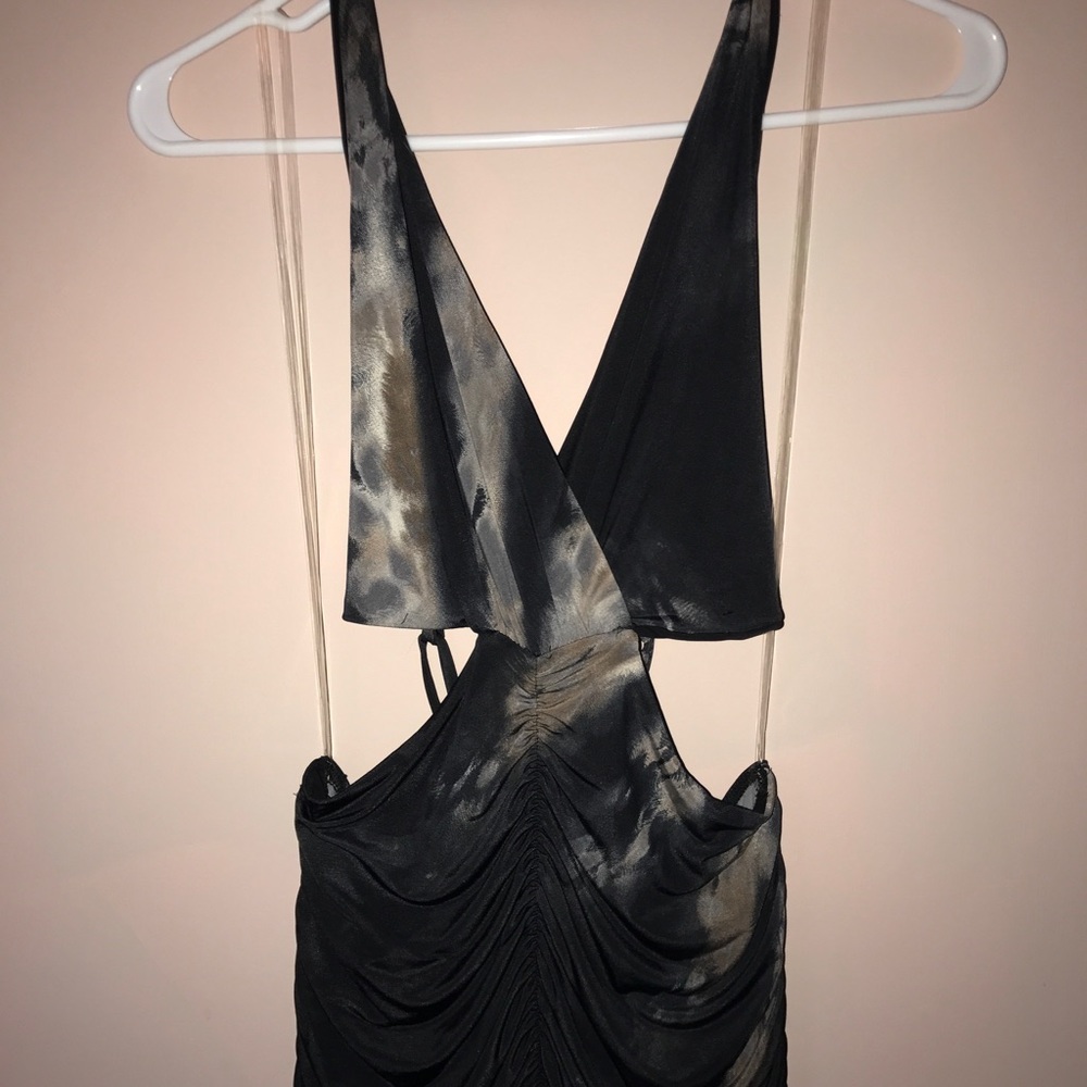 🆕boho sexy maxi dress w/ plunge back and cutouts!