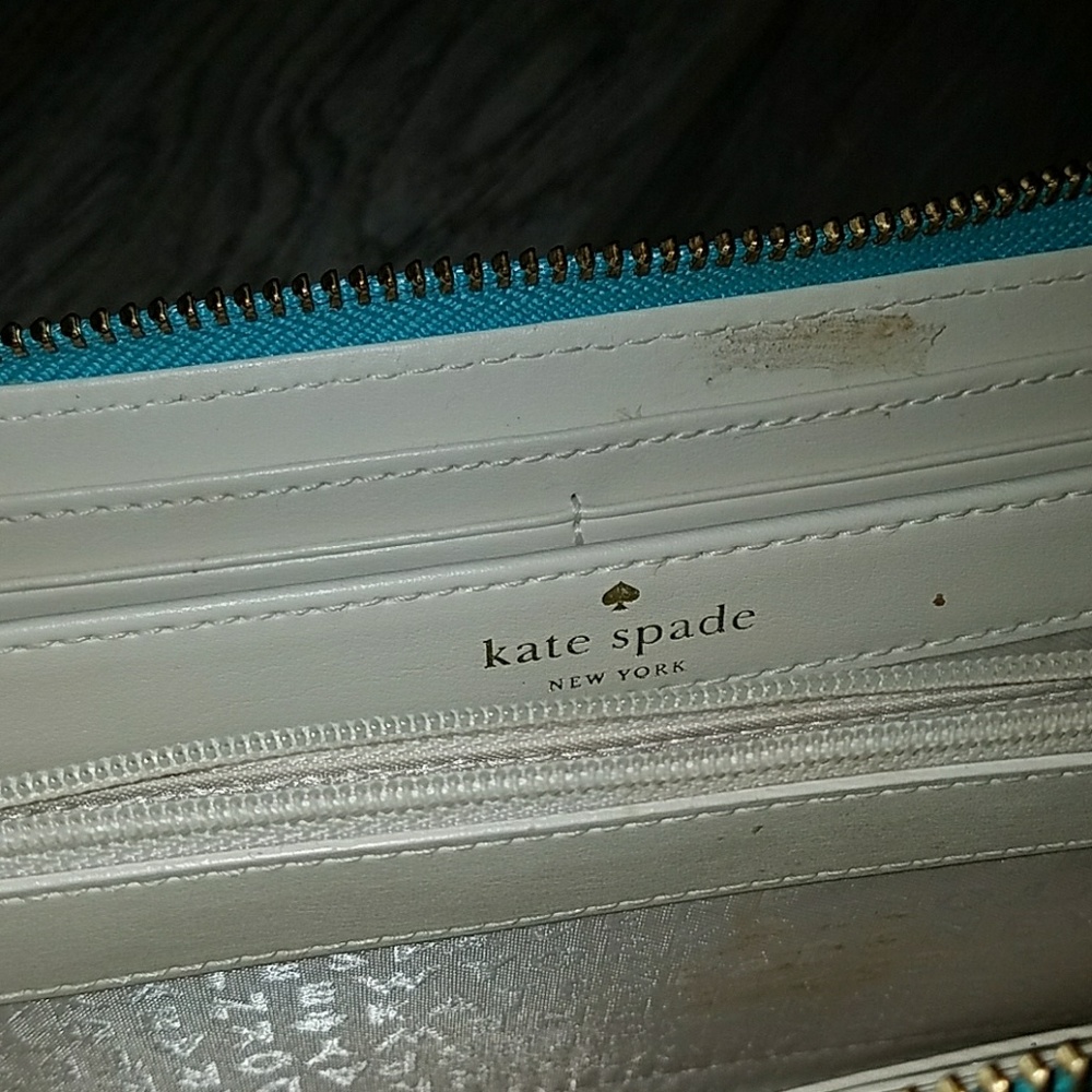 Wallet - Picture 2 of 3