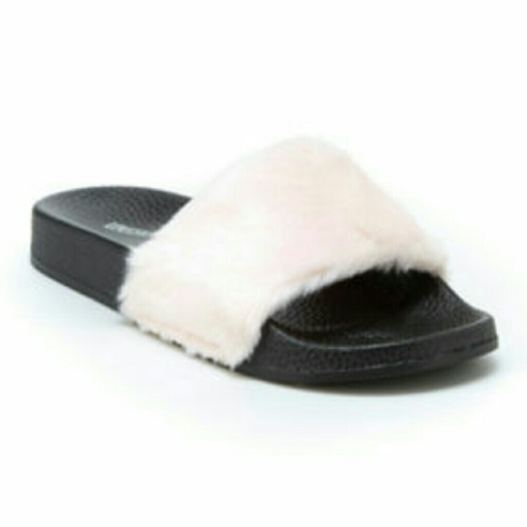 UNIONBAY Shoes - Fluffy Slide Sandals