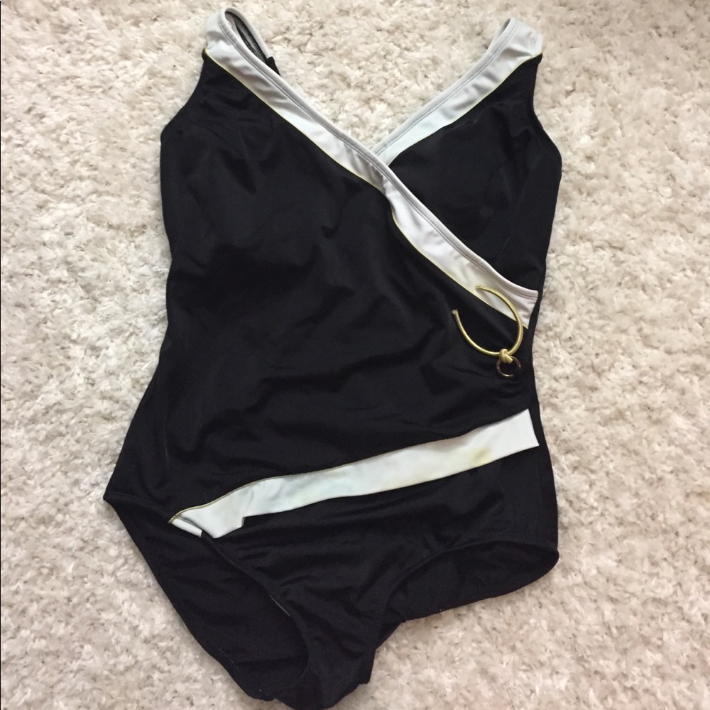 One Piece black and white v neck bathing Swimsuit