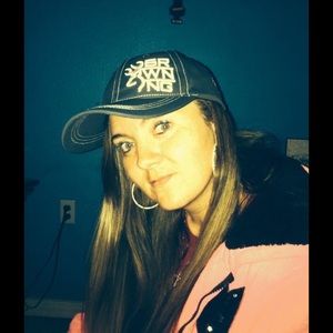 Meet your Posher, Kim