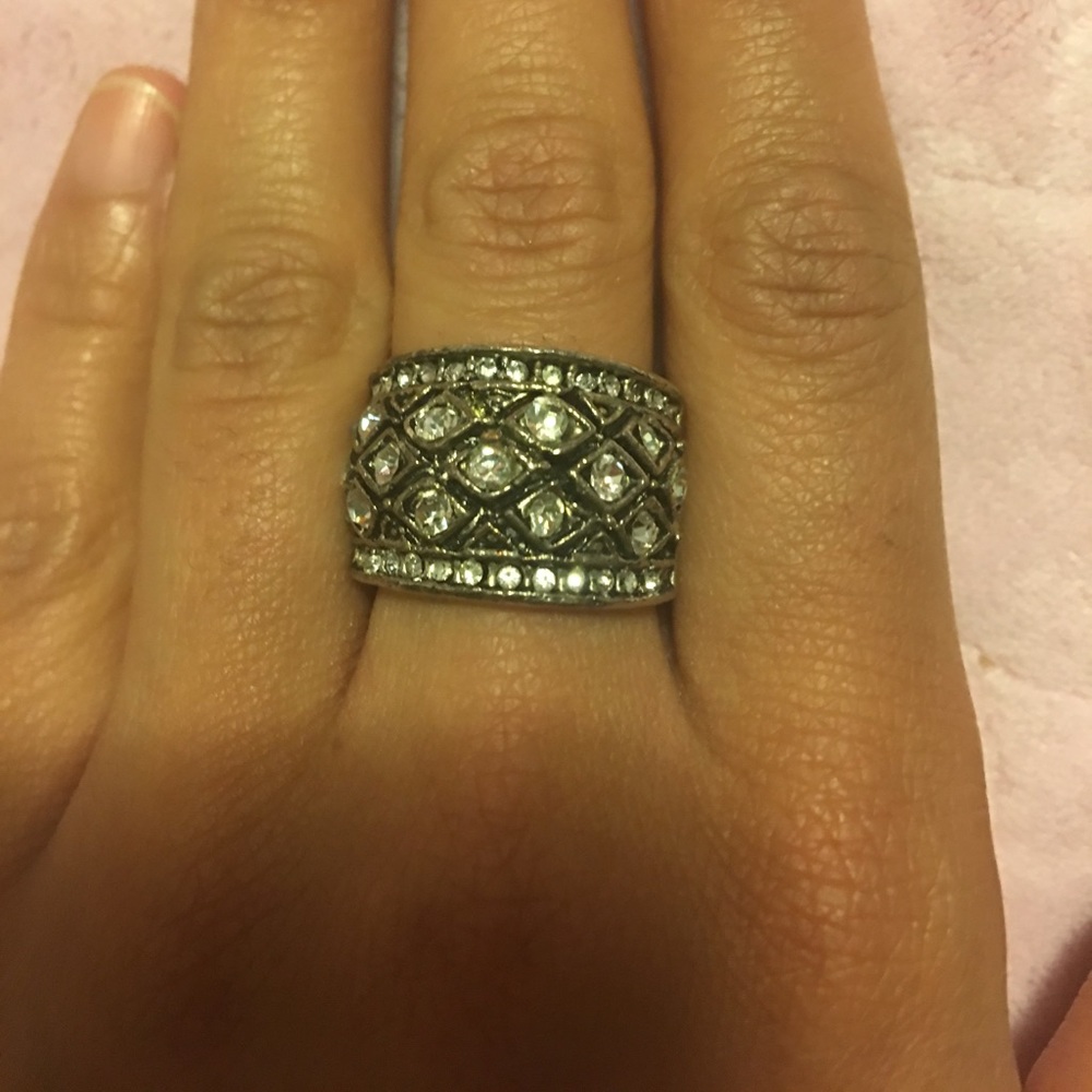 Ring with stones!