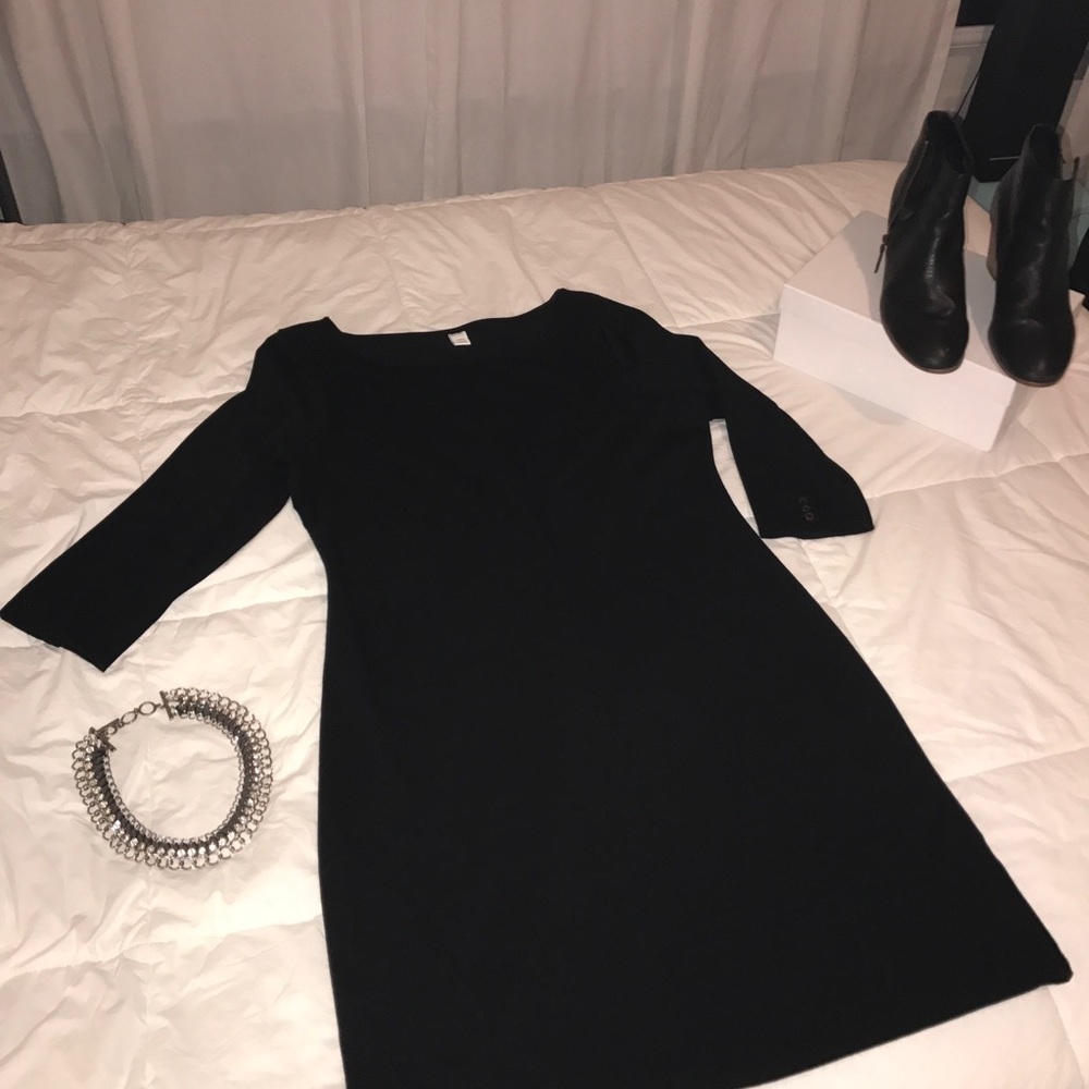 Nice black Old Navy dress 👗, never worn!!!!! - Picture 2 of 6
