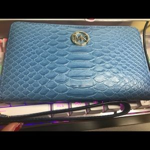 MK long wallet