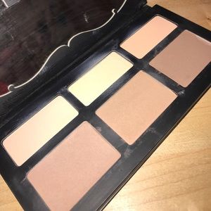 Kat Von D contour palette