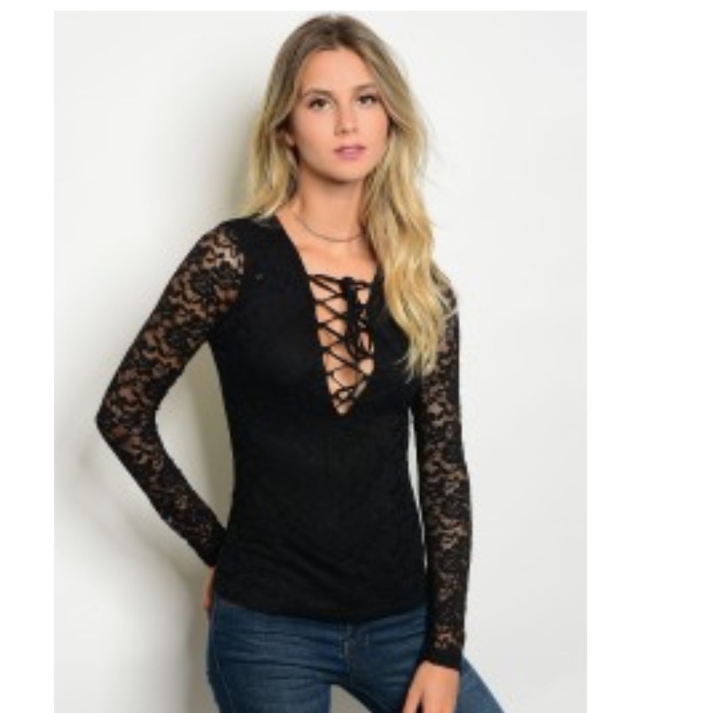 🥂Black Lace Top 🌟