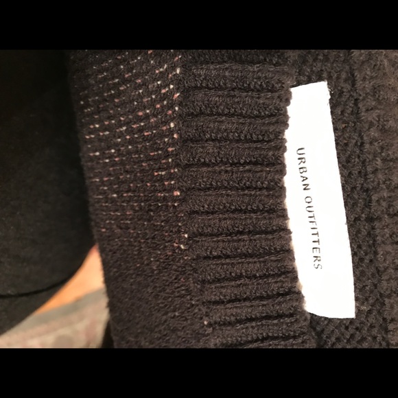 Urban Outfitters Sweater - Picture 2 of 2