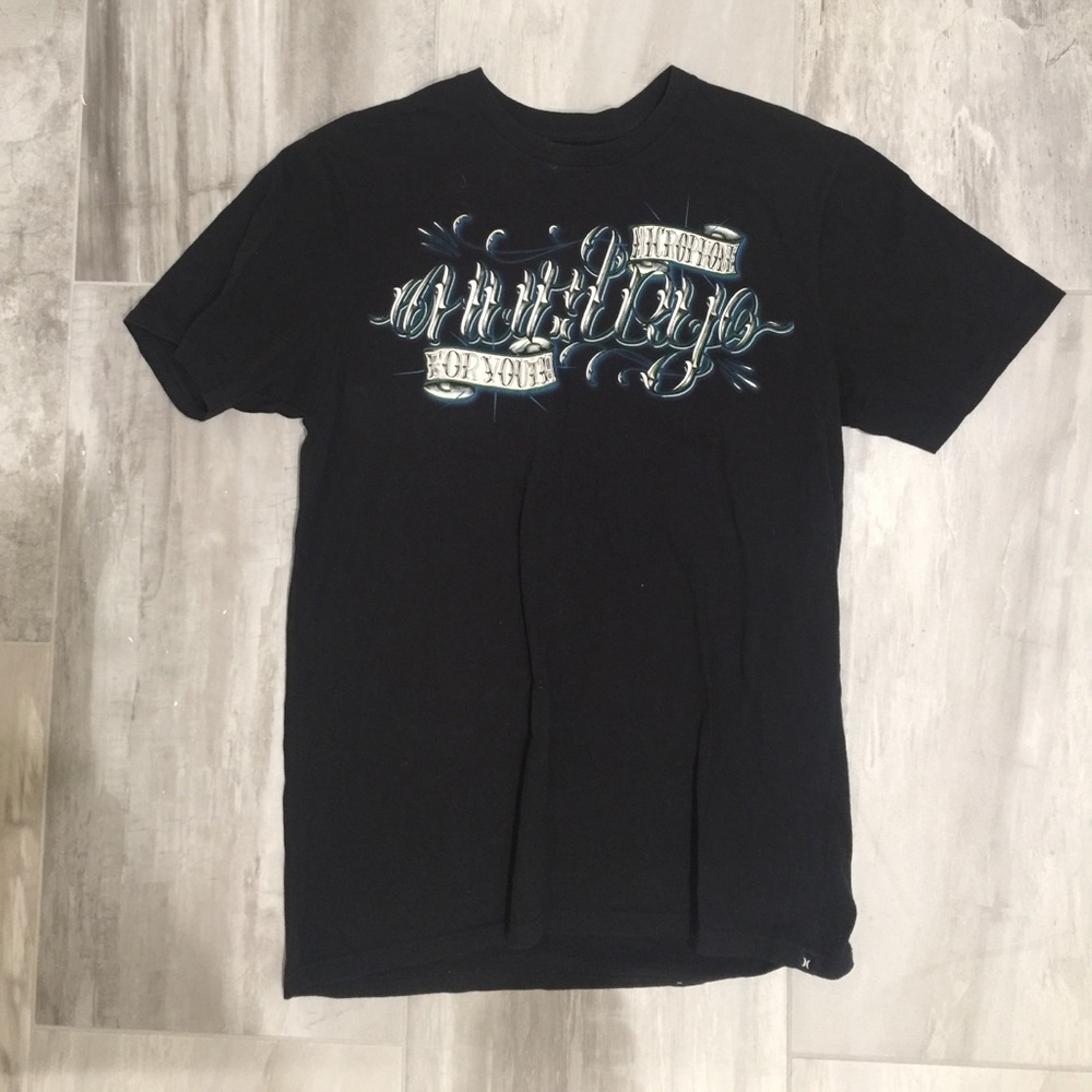 Hurley t-shirt