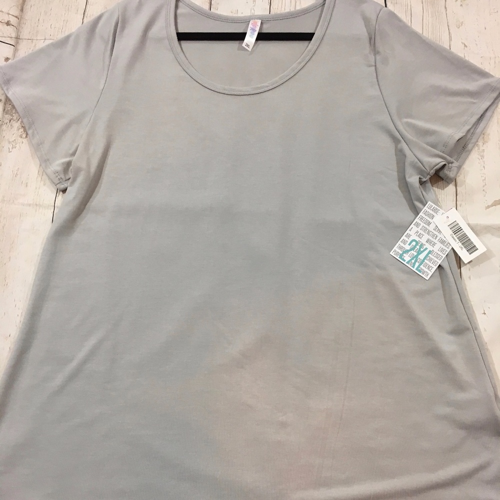 LuLaRoe Classic Tee