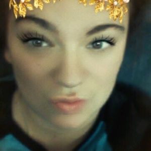 Meet your Posher, Tiffany