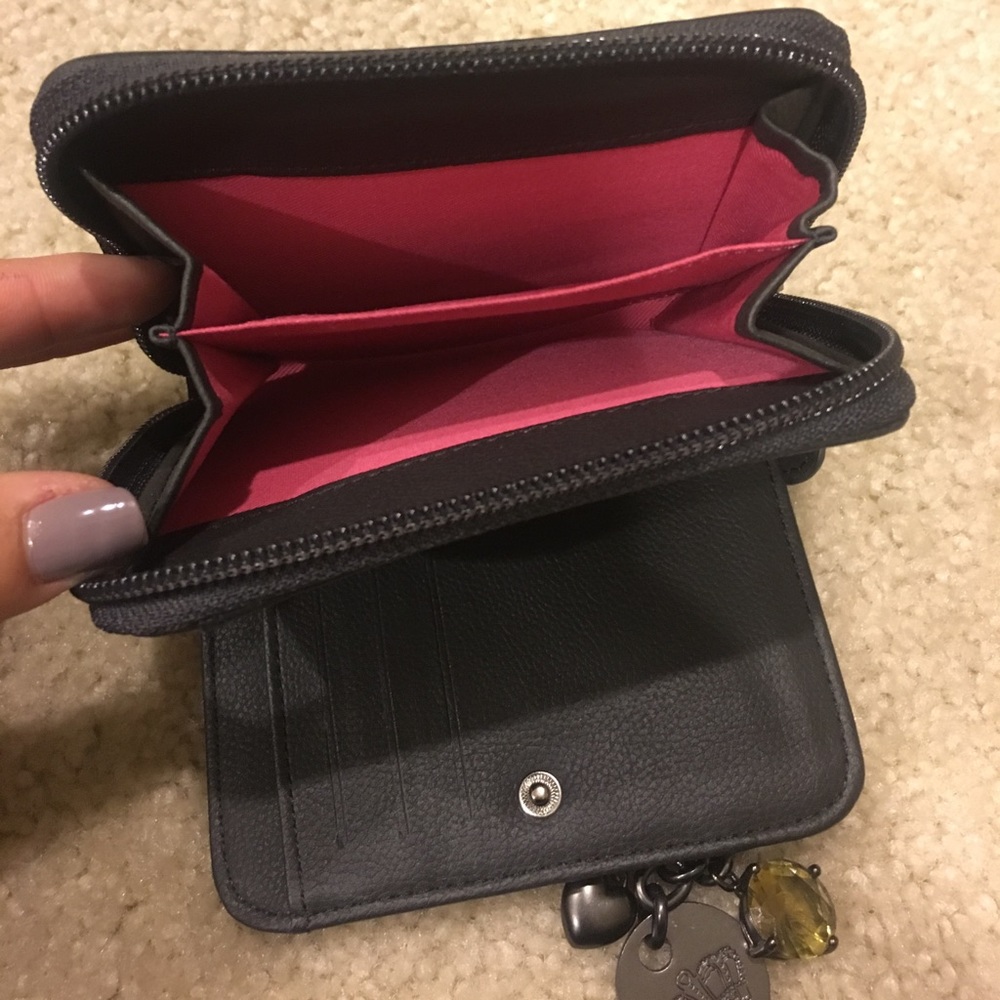 Wallet - Picture 3 of 3