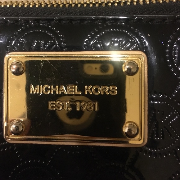 Clutch - Picture 2 of 3