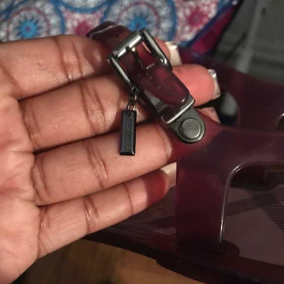 SOLD Burberry jelly sandal - Picture 2 of 3