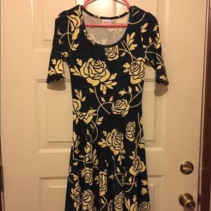 Xs Nicole Lularoe dress