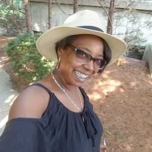 Meet your Posher, Shantel