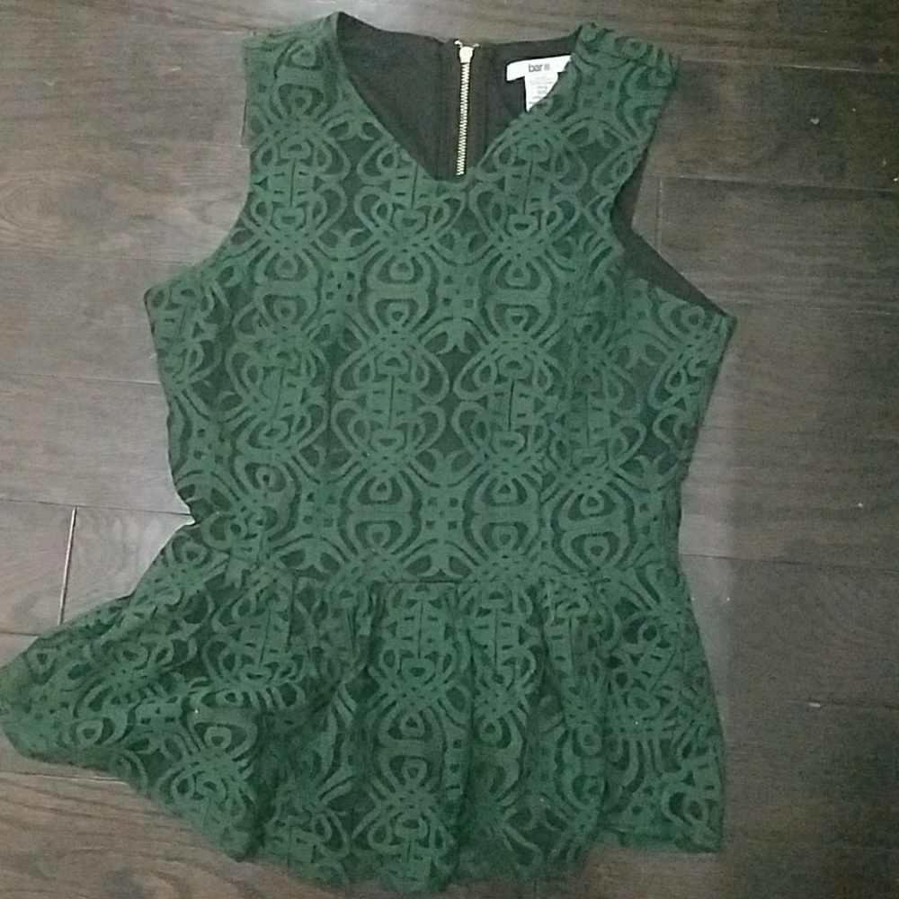 Green lace bar III top