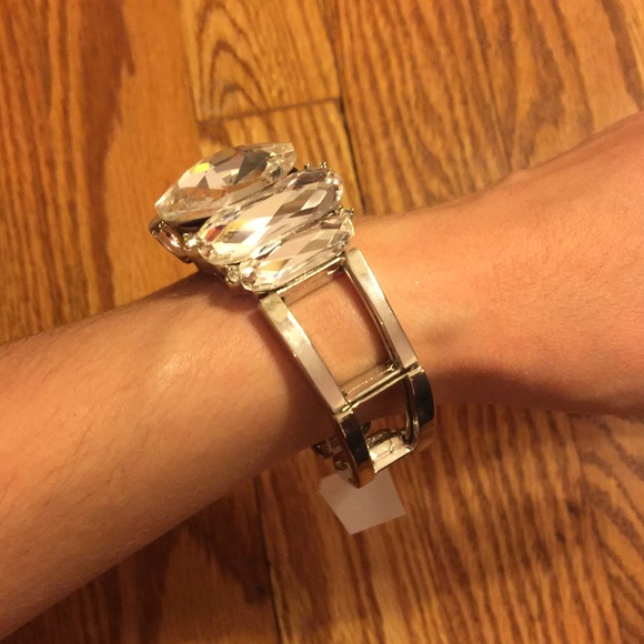 Large Gem Bracelet 💎 - Picture 2 of 6