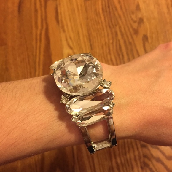 Large Gem Bracelet 💎 - Picture 4 of 6