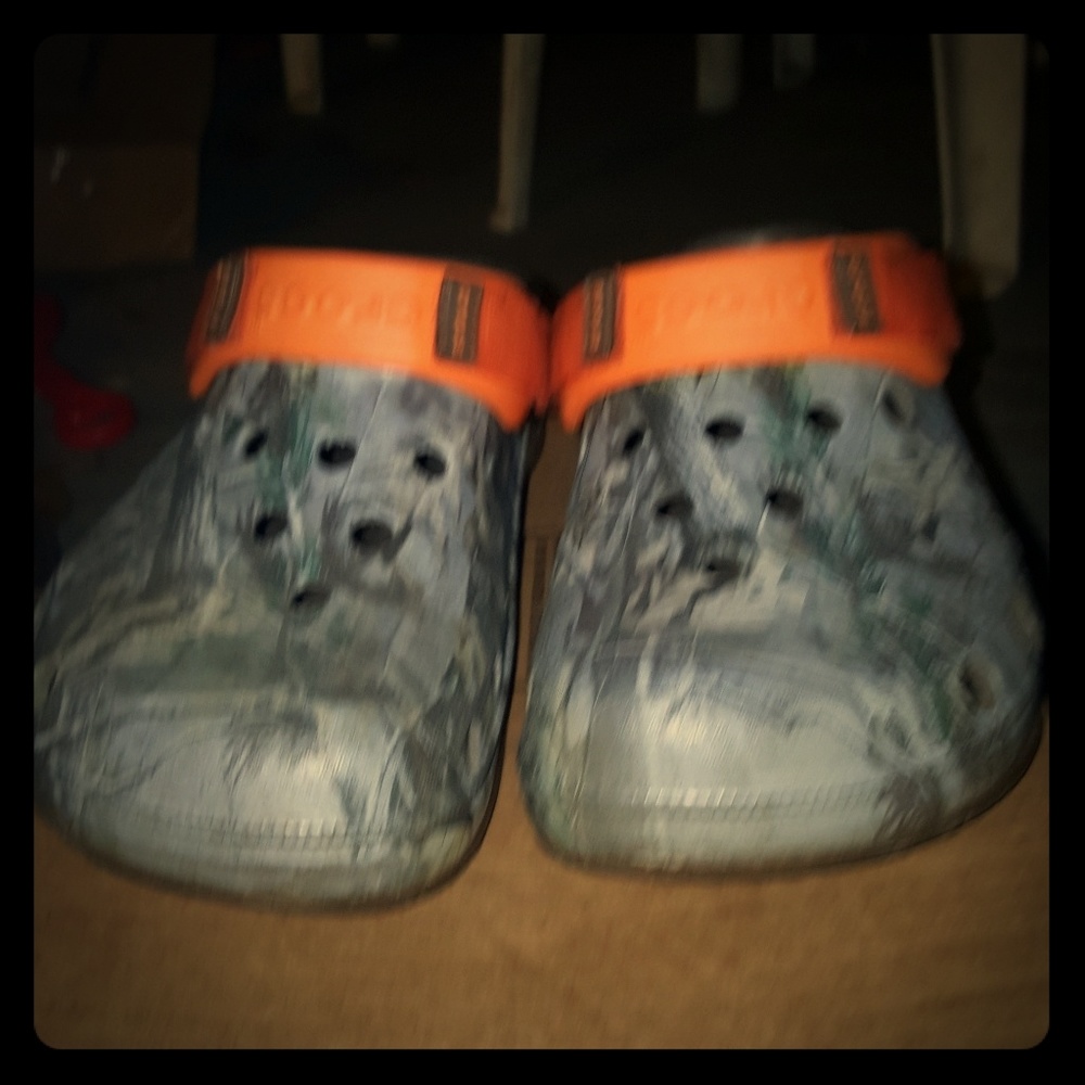 Camo crocs authentic