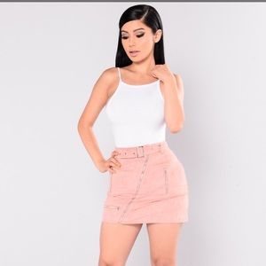 Fashion nova suede skirt