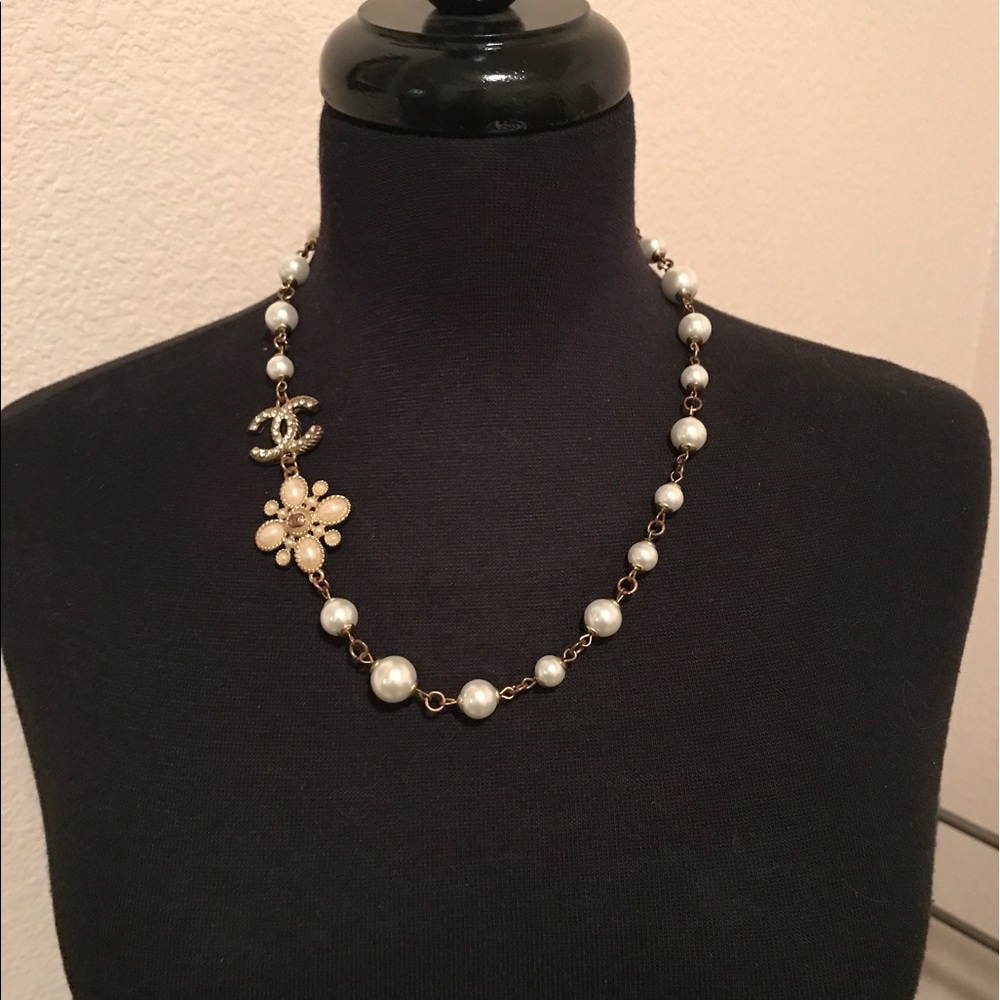 Chanel pearls and charms necklace