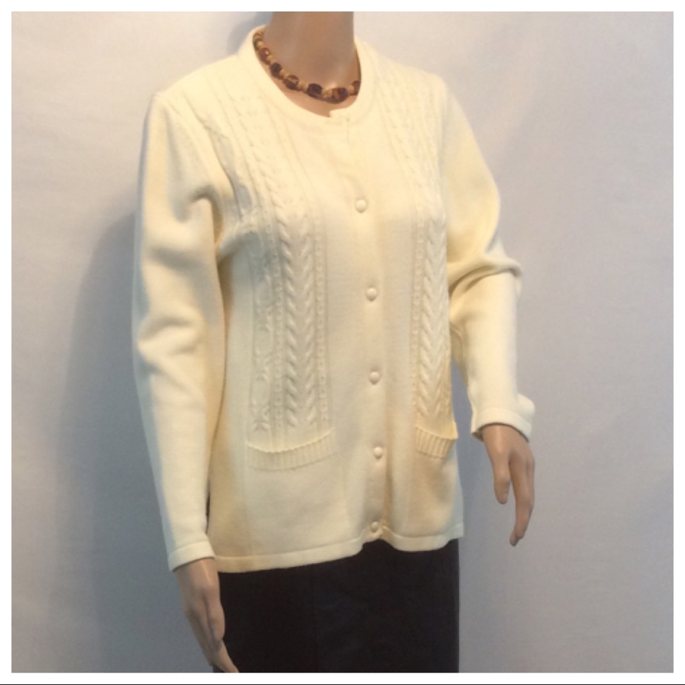 CAPLEX Button Down Cardigan