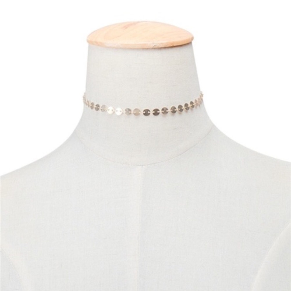 ⭐️ Lovely Minimalistic Boho Metallic Sequin Coin Disk Circle Choker ⭐️