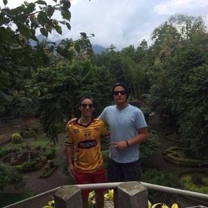 Meet your Posher, Eduardo