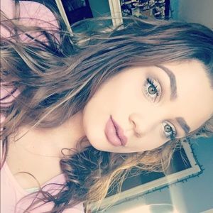 Meet your Posher, Aliya