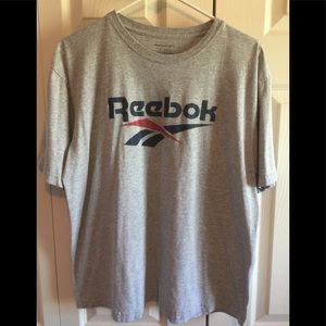 Reebok tshirt size medium