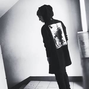 Meet your Posher, Trace