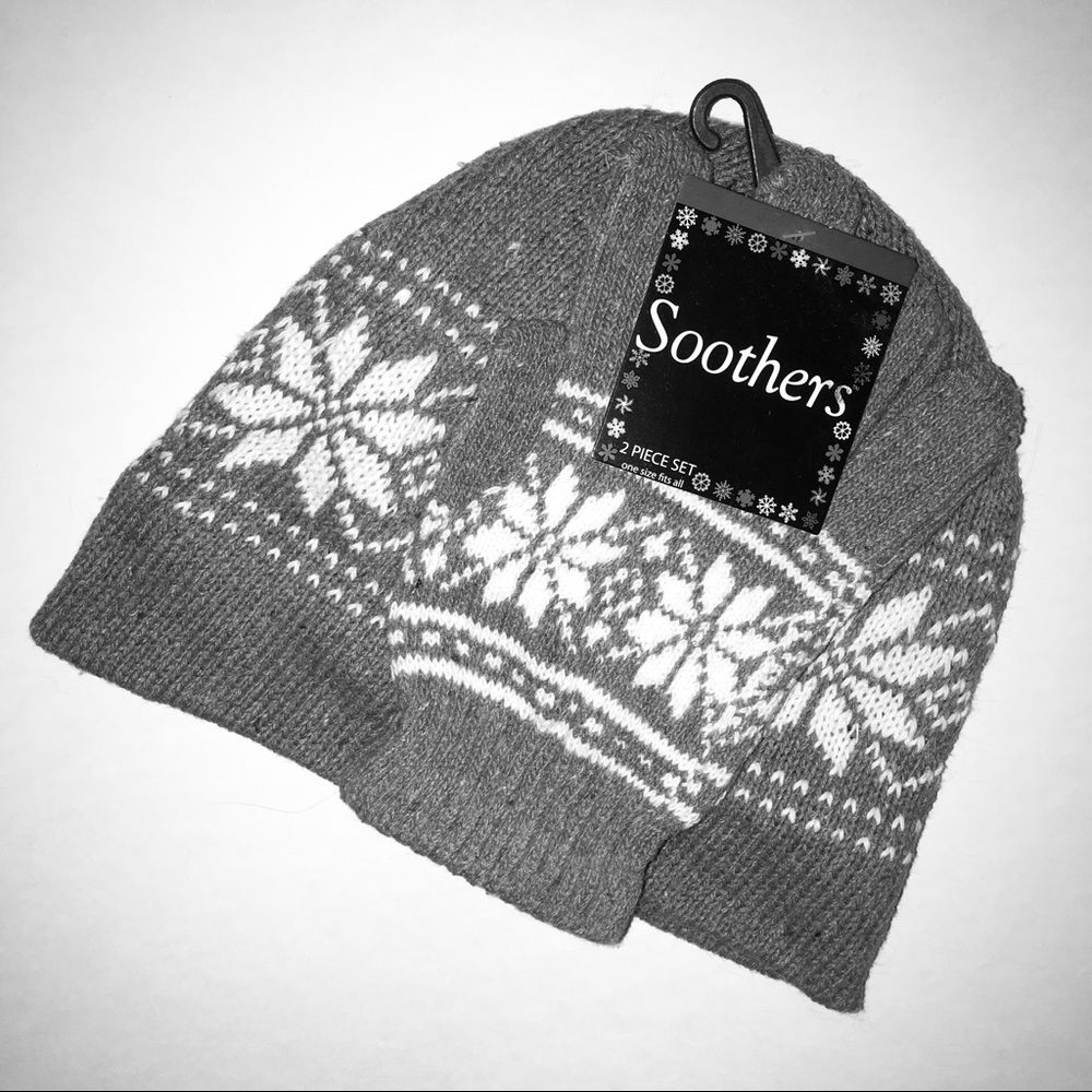 NWT < 3X HP > SNOWFLAKE HAT & GLOVES SET