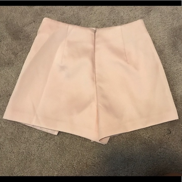 Topshop baby pink satin skirt - Picture 2 of 3