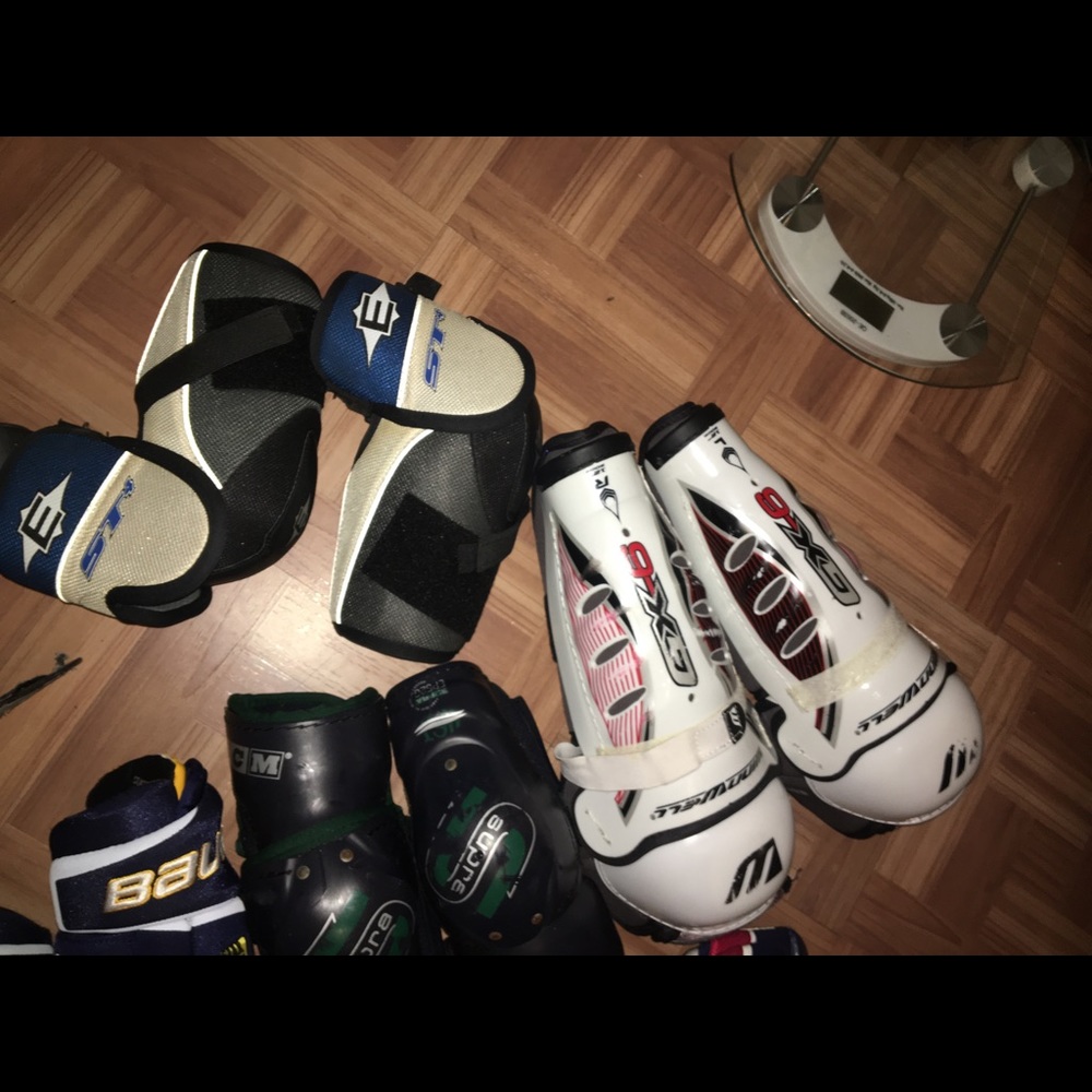 Hockey equipment